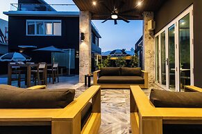 Portofino 4BD Suite Pool Resort Vibe