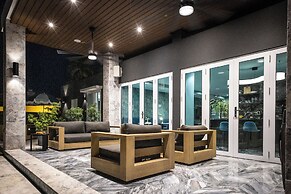 Portofino 4BD Suite Pool Resort Vibe