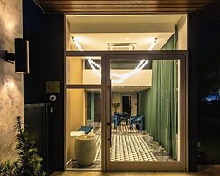 Portofino 4BD Suite Pool Resort Vibe