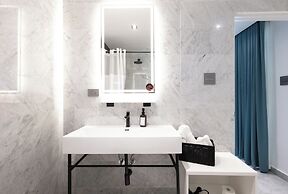 Portofino 4BD Suite Pool Resort Vibe