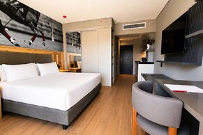 Radisson RED Funes