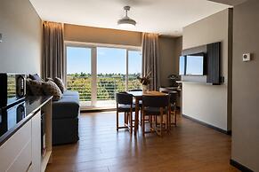 Radisson RED Funes