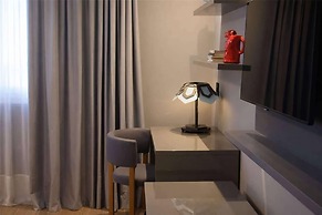 Radisson RED Funes