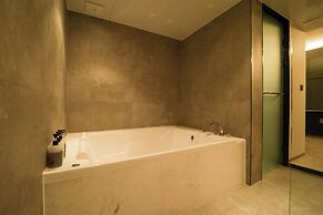 Jamsil Lounge Hotel