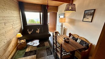Tranquil Flat for 5 in Murat-le-quaire
