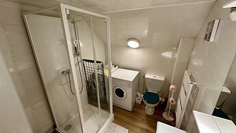 Spacious Spot by the Hiking Trails