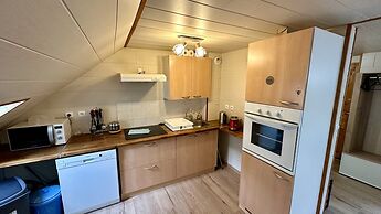 Spacious Spot by the Hiking Trails