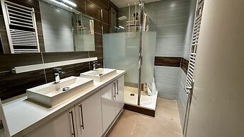 2-bedroom Valley View Duplex