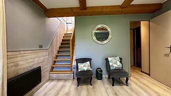 2-bedroom Valley View Duplex
