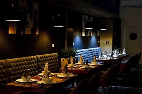 Chaker Hotel