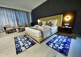 Chaker Hotel