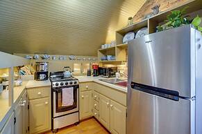 1 Block to Main St: 'second Street Carriage House'
