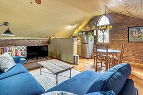 1 Block to Main St: 'second Street Carriage House'