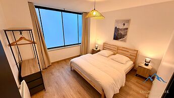 Modern Nook by the Central way