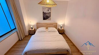 Modern Nook by the Central way