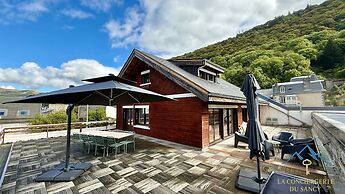 Chalet With Expansive Panorama Terrace