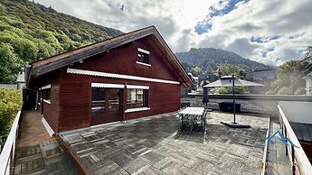 Chalet With Expansive Panorama Terrace