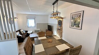 Retreat With Terrace, Parking