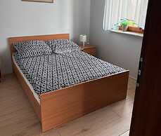 Large, Comfortable Holiday Home, Private Garden