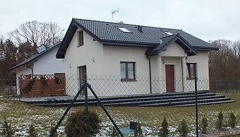 Large Holiday Home With Private Garden