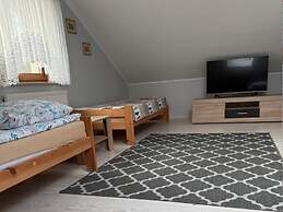 Holiday Home, 4 Bedrooms, Private Garden