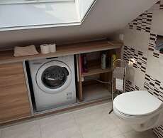 Holiday Home, 4 Bedrooms, Private Garden