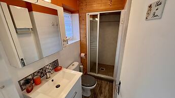Escape by the Summit Path for 4