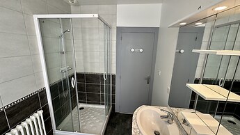 Mountain View Flat for 5 in Mont-dore
