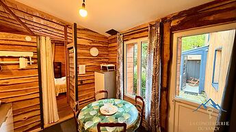 Cabin-style Nook for 2