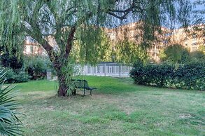 A/C 2bdr/6p Flat Just two Minutes From the Beach!