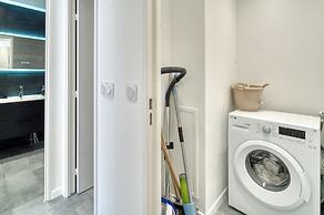 A/C 2bdr/6p Flat Just two Minutes From the Beach!