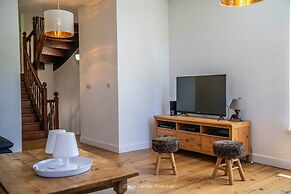 Estate With Panoramic Sancy Views