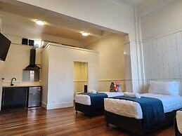 Urban Lounge Sleepery Carterton