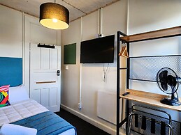 Urban Lounge Sleepery Carterton