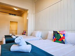 Urban Lounge Sleepery Carterton