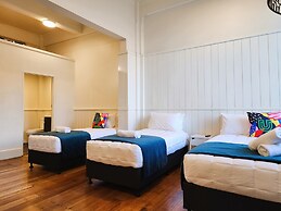 Urban Lounge Sleepery Carterton