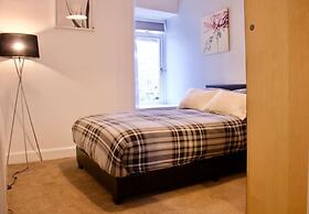 Main Door Flat With Private Garden City Center
