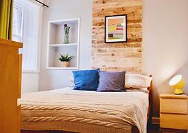 Main Door Flat With Private Garden City Center