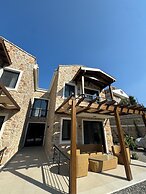 ULTAVA KORU SUITES