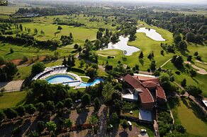 HouSmart Nuova Estense 611 Golf Club