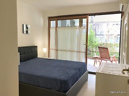 Sweet Apartment With Bright Garden in Grado
