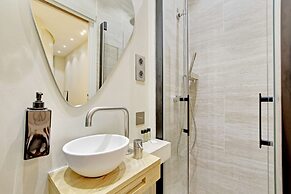 Le Petit Luxe Parisien