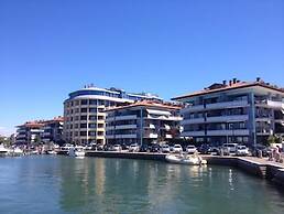 Charming Apartment With Lagoon Views in Grado
