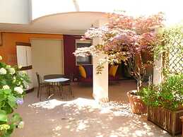 Lovely Private Garden Apartment for Four in Grado