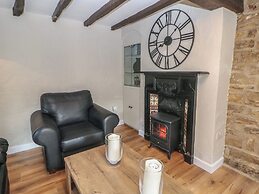 Lake Side Cottage