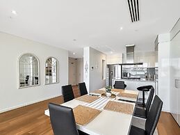Stylish Apartment Near Mandurah's Best Spots