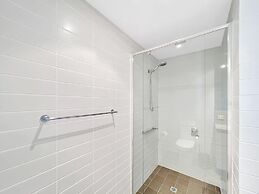 Stylish Apartment Near Mandurah's Best Spots