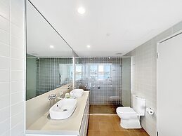 Stylish Apartment Near Mandurah's Best Spots