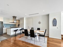 Stylish Apartment Near Mandurah's Best Spots