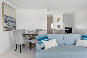 The Renoir Sea View Suite